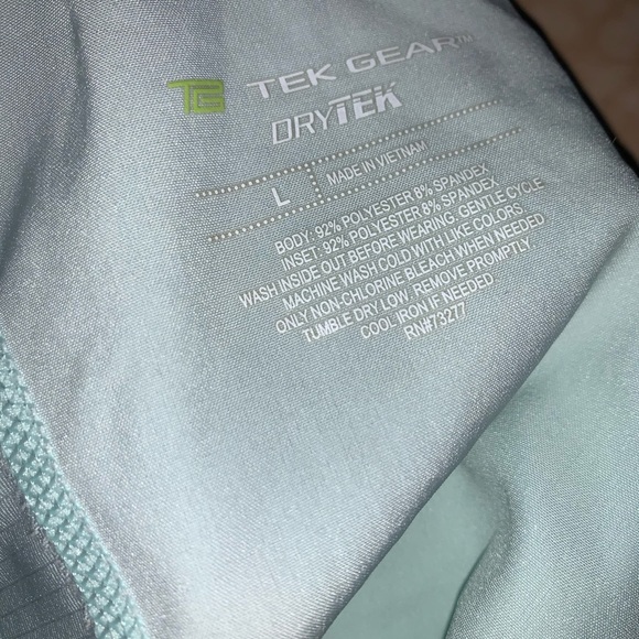 Woman Tek Gear workout top - Picture 5 of 6